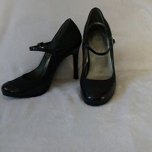 Shoes, size 8,